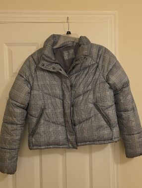 Women’s Gray Plaid Puffer Jacket AEROPOSTALE